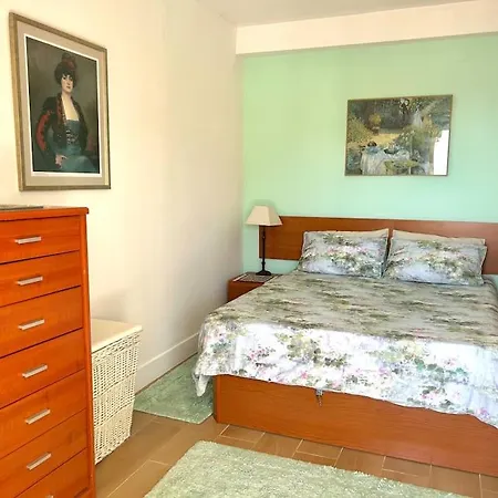Apartment One Bedroom Apartment, Sea View On Floor *